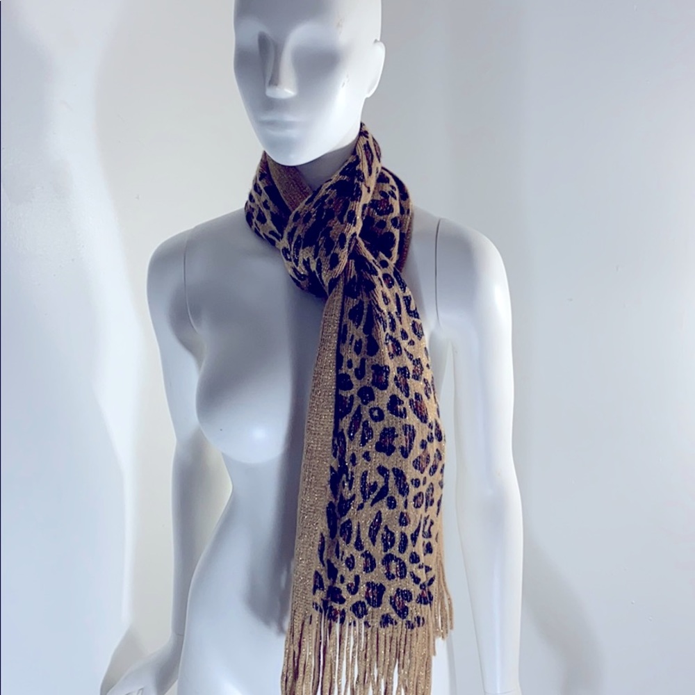 Leopard print scarf